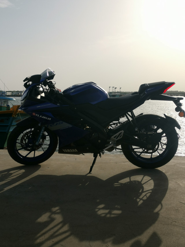 Yamaha r15 v3 