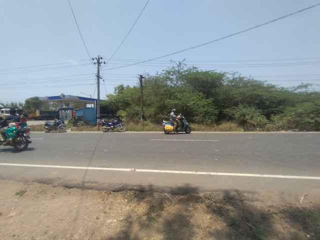 Thiruninravur near Pakkam main road touch patta land sale 