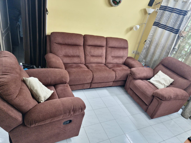 Almost new recliner Sofa set (chocolate brown)