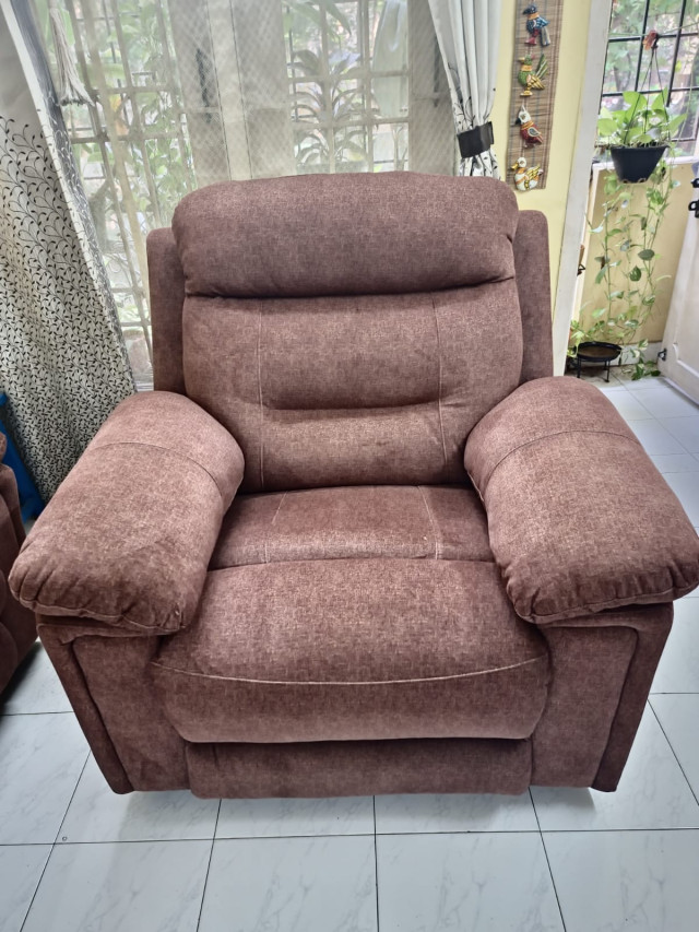 Almost new recliner Sofa set (chocolate brown)