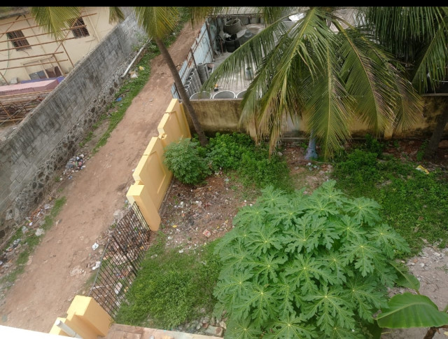 Independent Dublex house with land for sale near kunrathur, located at kunrathur to sriperumputhur main road 