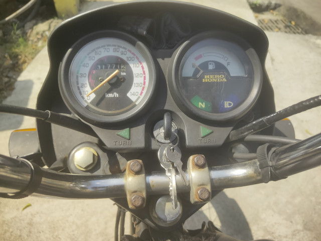 Hero Honda Splendor plus 2011 single owner on EXCELLENT CONDITION 