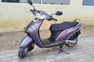 HONDA ACTIVA 2013 MODEL GOOD CONDITION WITH SELF START 9993